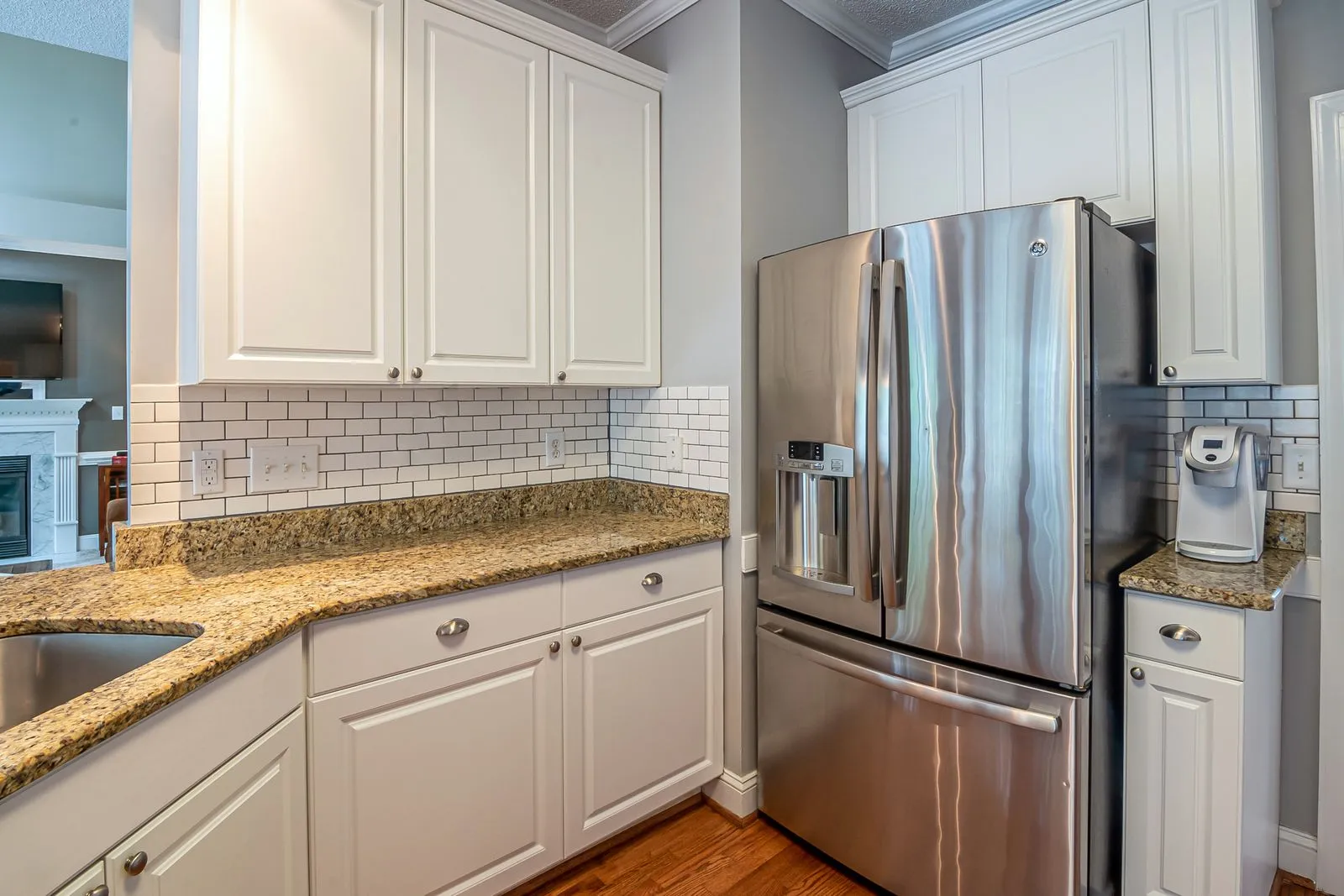 What to Know Before Installing a Tile Backsplash